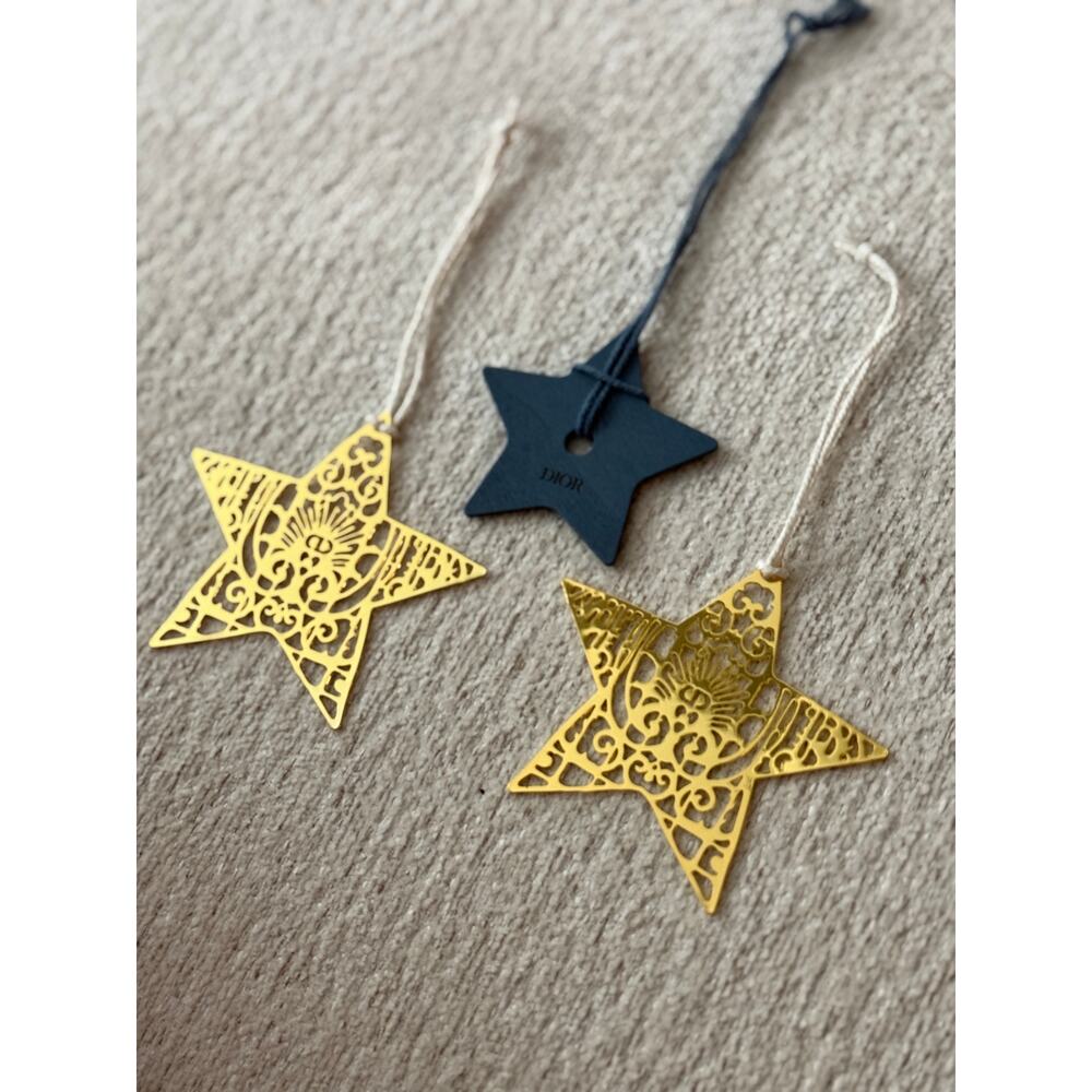 DIOR 30 Montaigne Star Bauble Paris Flagship Exclusive Ornament Bag Charm Gold - Picture 2 of 5